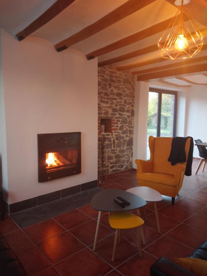 Le 3 De Gussignies Villa Kültér fotó